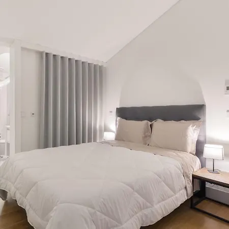 Guestready - Stylish Duplex With Private Balcony In Downtown * Oporto