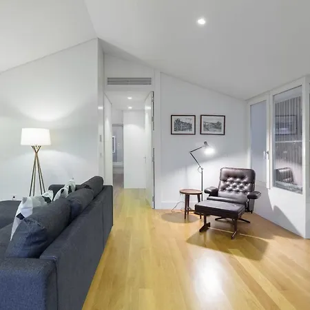 Guestready - Stylish Duplex With Private Balcony In Downtown * Oporto
